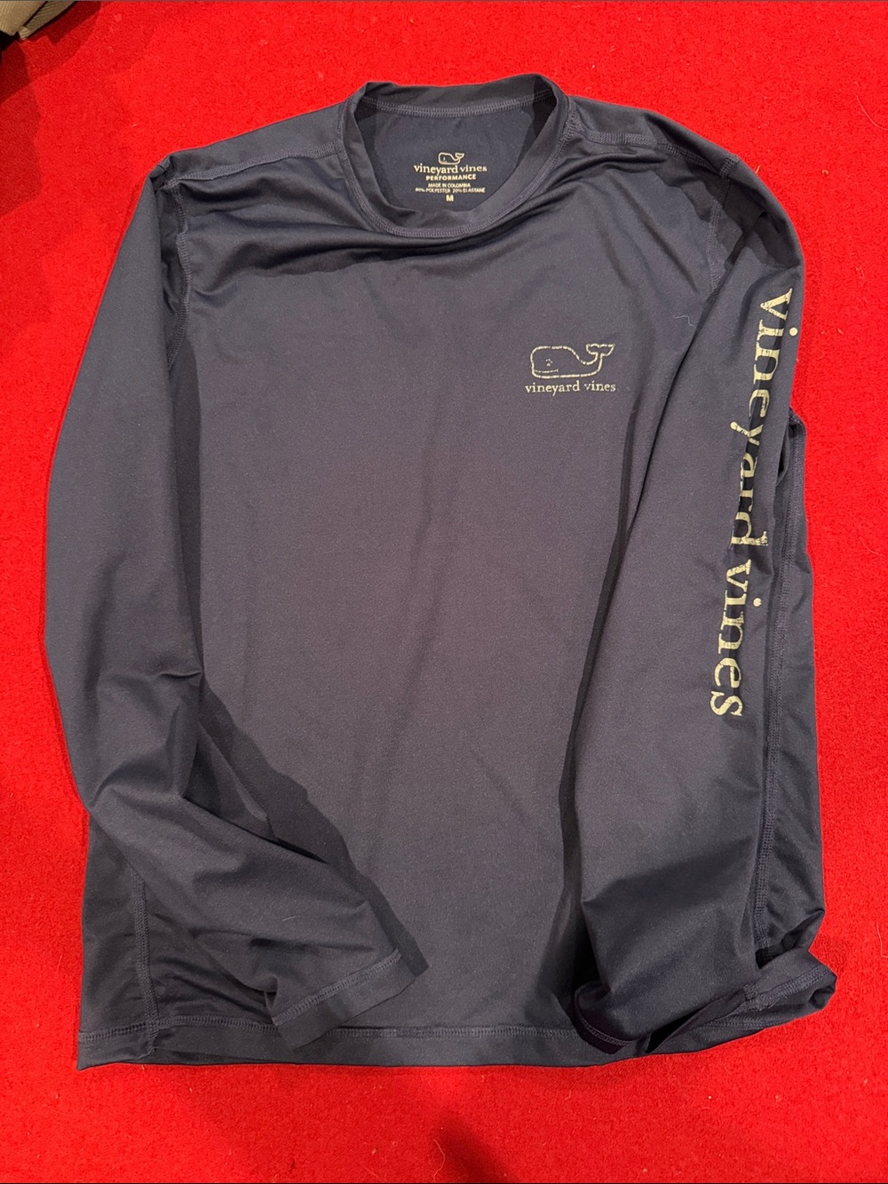 Vineyard Vines Navy Long-Sleeve Performance rash guard with Sleeve Logo